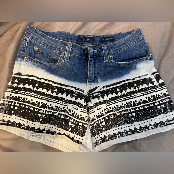Jessica Simpson Forever Low Rise Jean Shorts Size 28 - Picture 1 of 7